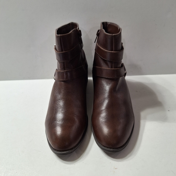 Lauren Ralph Lauren Classic Minimalist Brown Leather Ankle Boots Size 6.5 - Picture 1 of 11